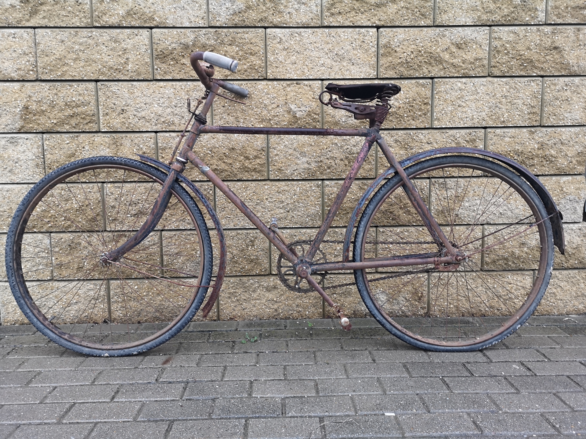 Rekonštrukcia starého bicykla na Truppenfahrrad